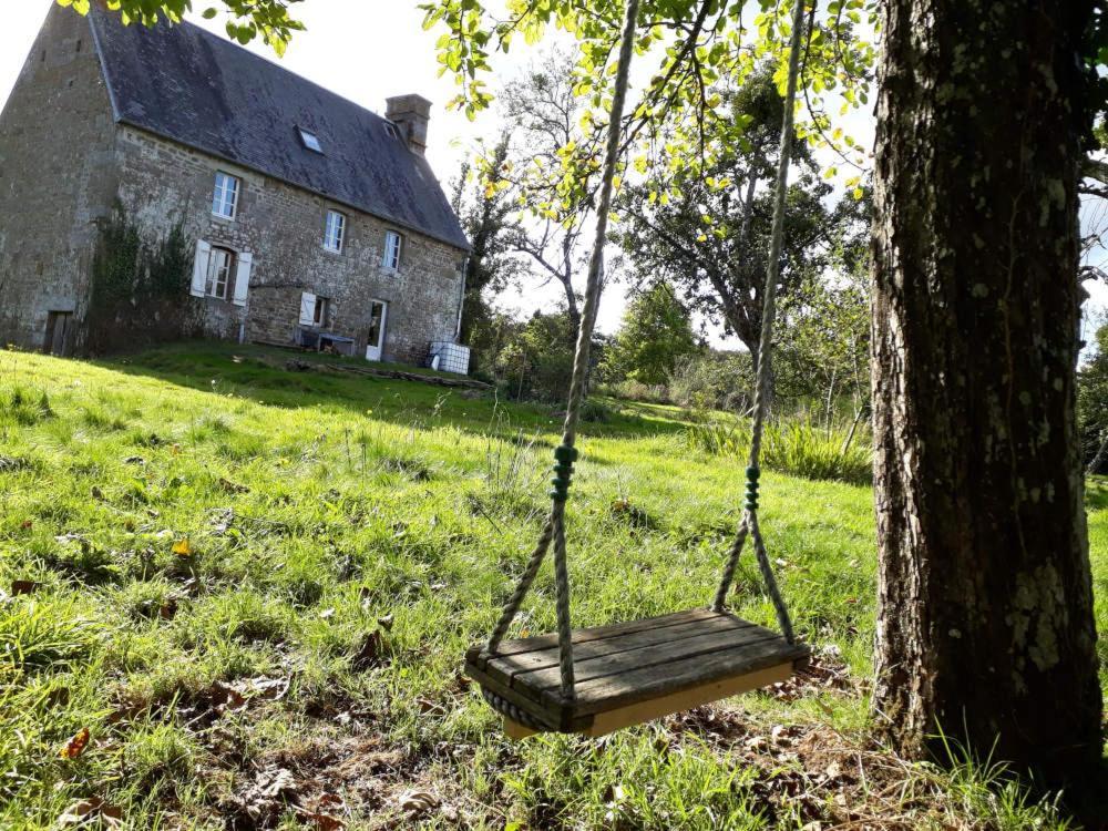 Terre De Reveries Panzió Maisoncelles-la-Jourdan Kültér fotó